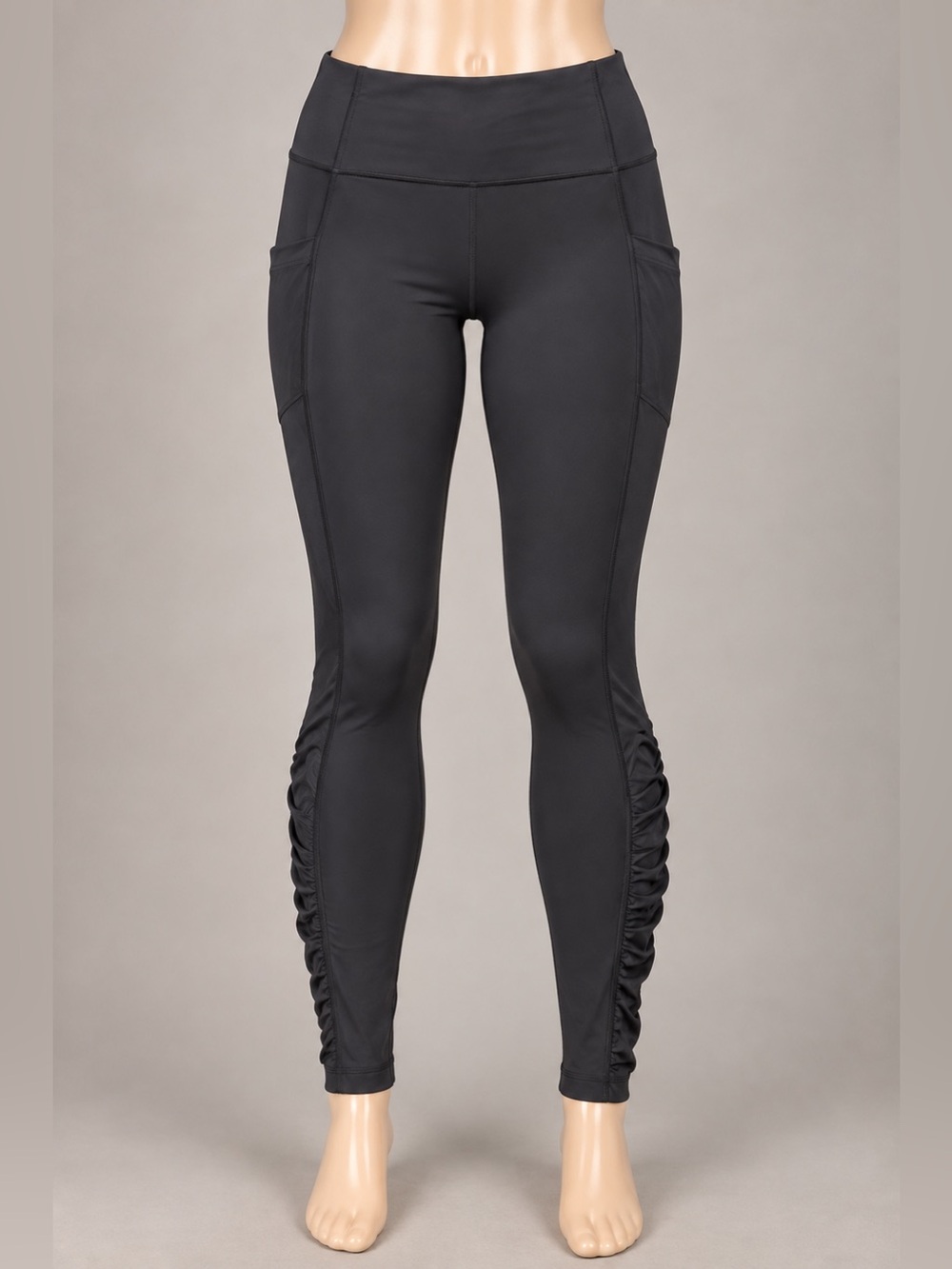 Lululemon Black Ruched Leggings Size 10 29” Inseam Side Pockets